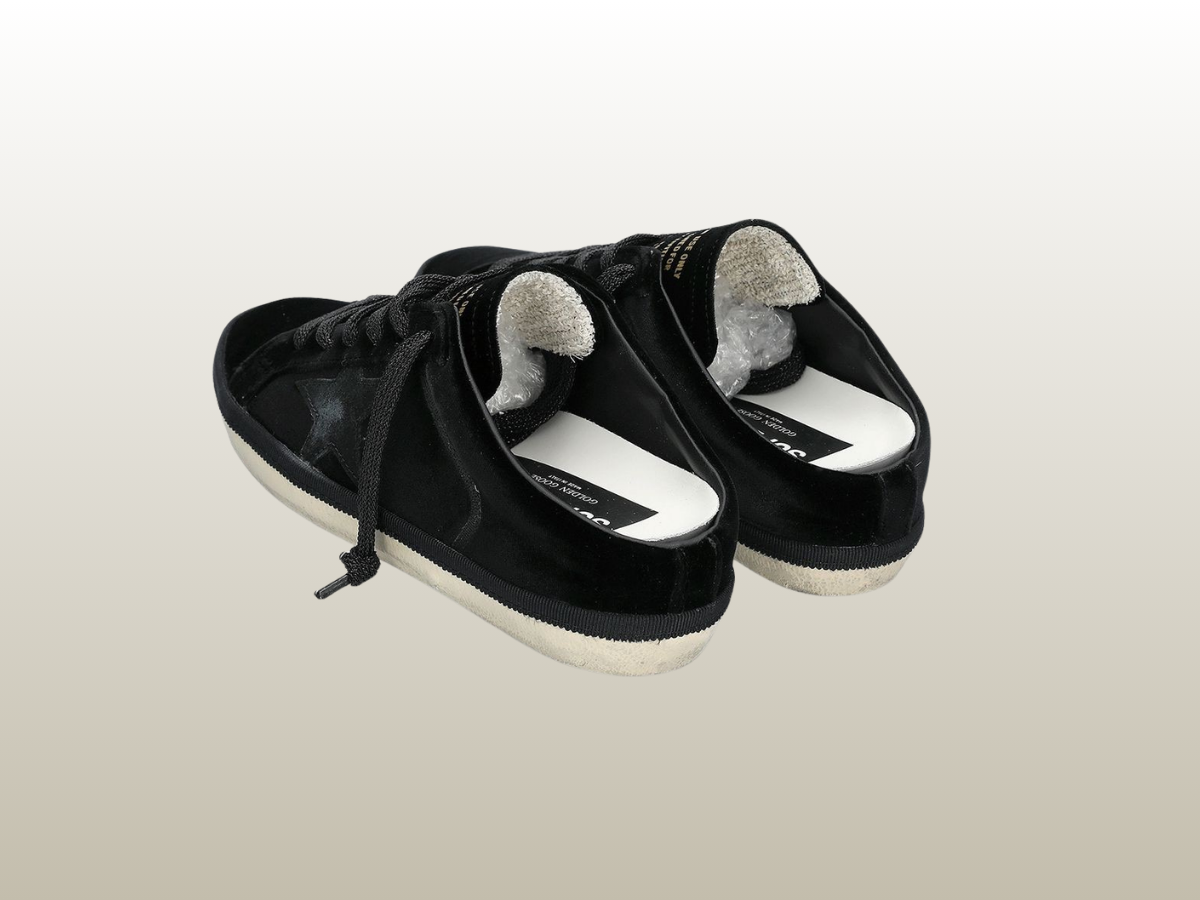 GOLDEN GOOSE - SUPER-STAR SABOT IN BLACK VELVET