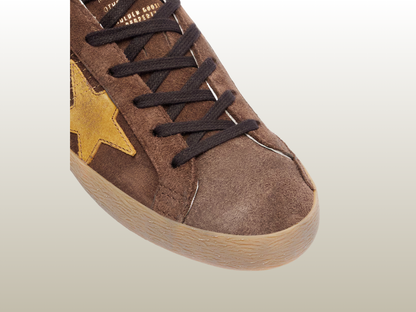 GOLDEN GOOSE - SUPER-STAR BROWN SUEDE WITH GOLD STAR